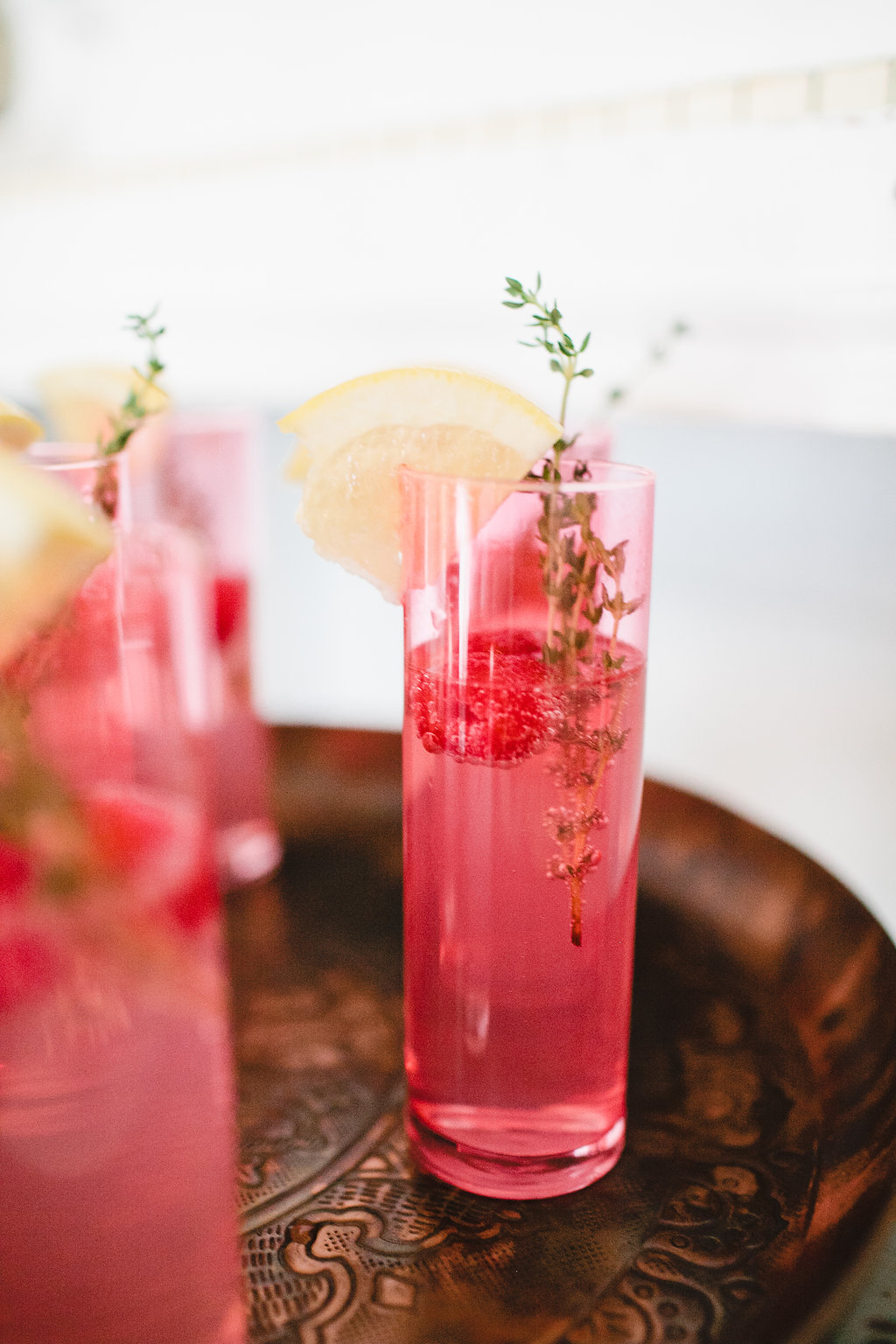 Cocktails – Grapefruit Thyme Fizz