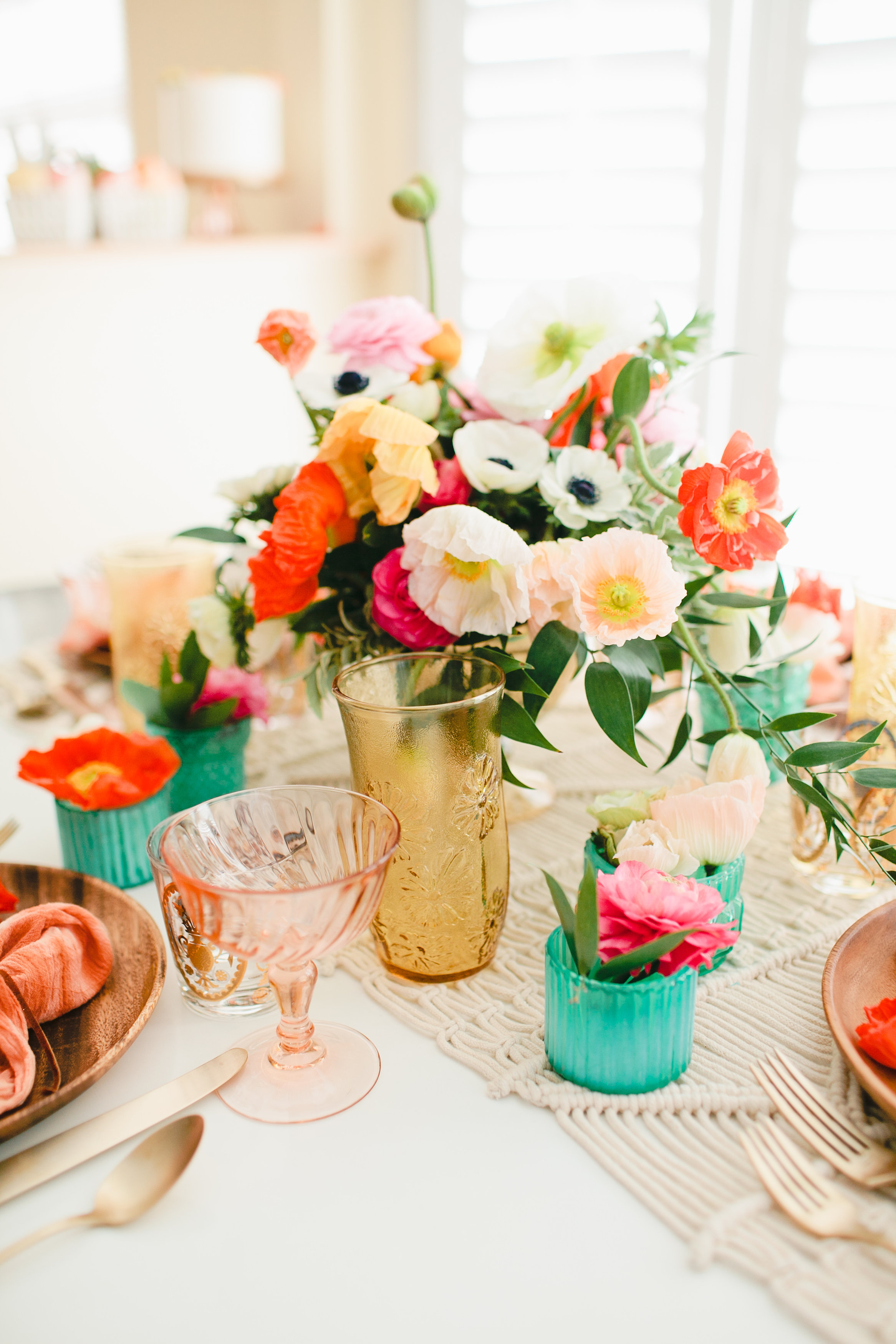 Colorful Easter Brunch at Home – Styled by Beijos Events