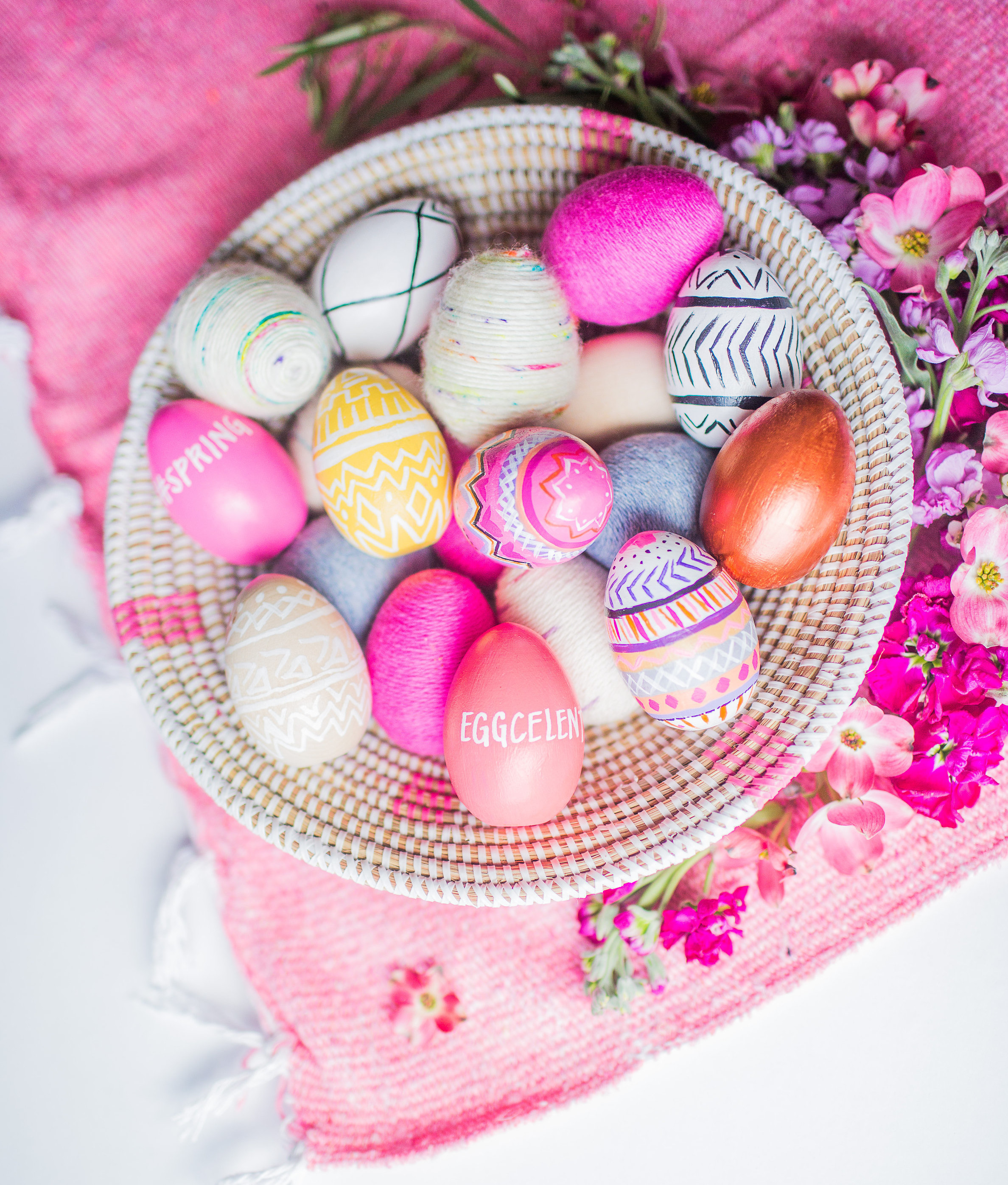 Easter Egg Decorating + Styling- DIY