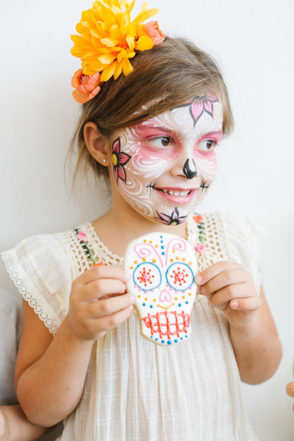 Let's Celebrate & Learn about Dia de Los Muertos with Beijos • Beijos ...