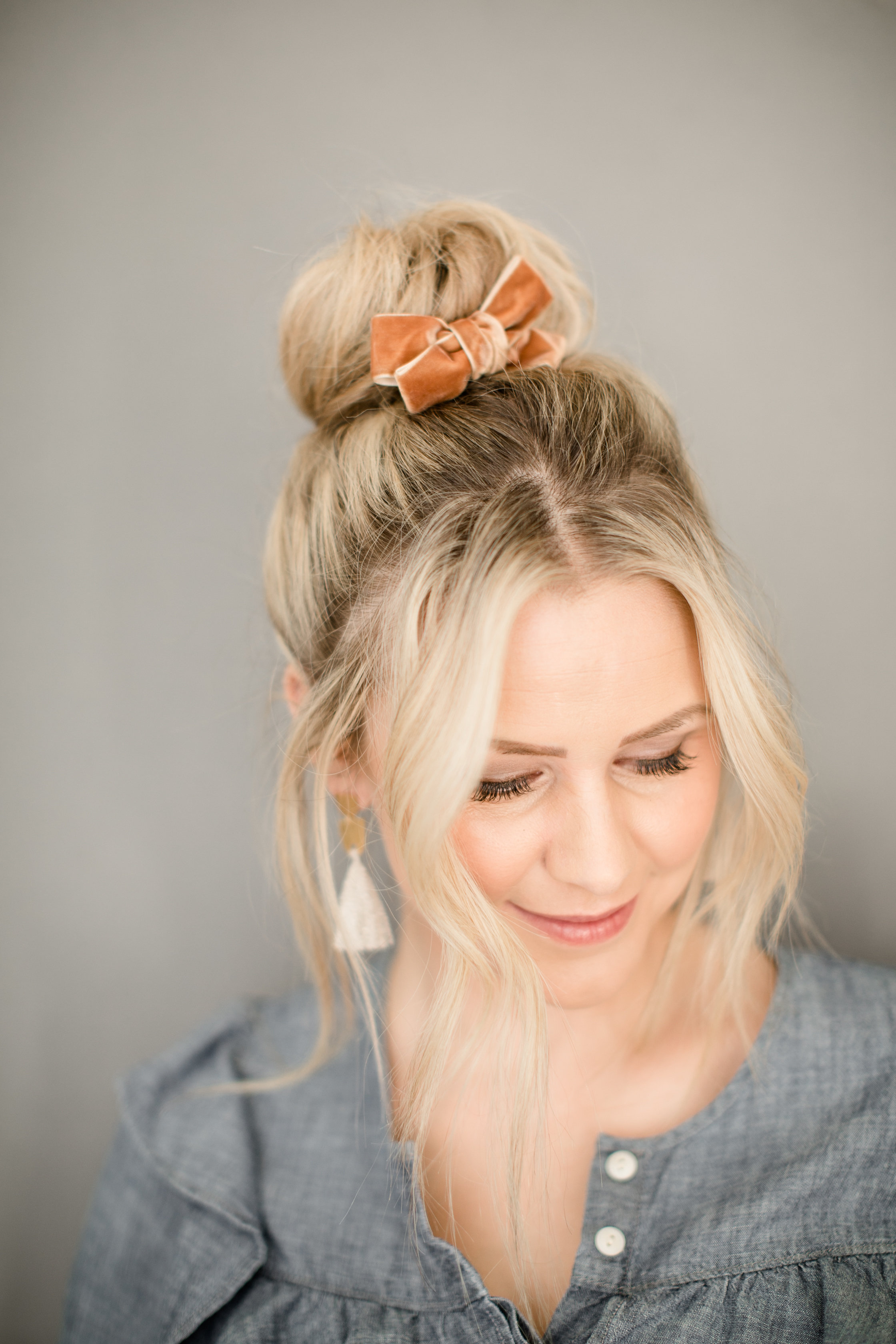 7 Different Ways to Wear Velvet Bows in your Hair • Beijos Events