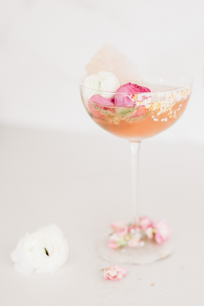 A Floral Moscato Cocktail For Oscar Night