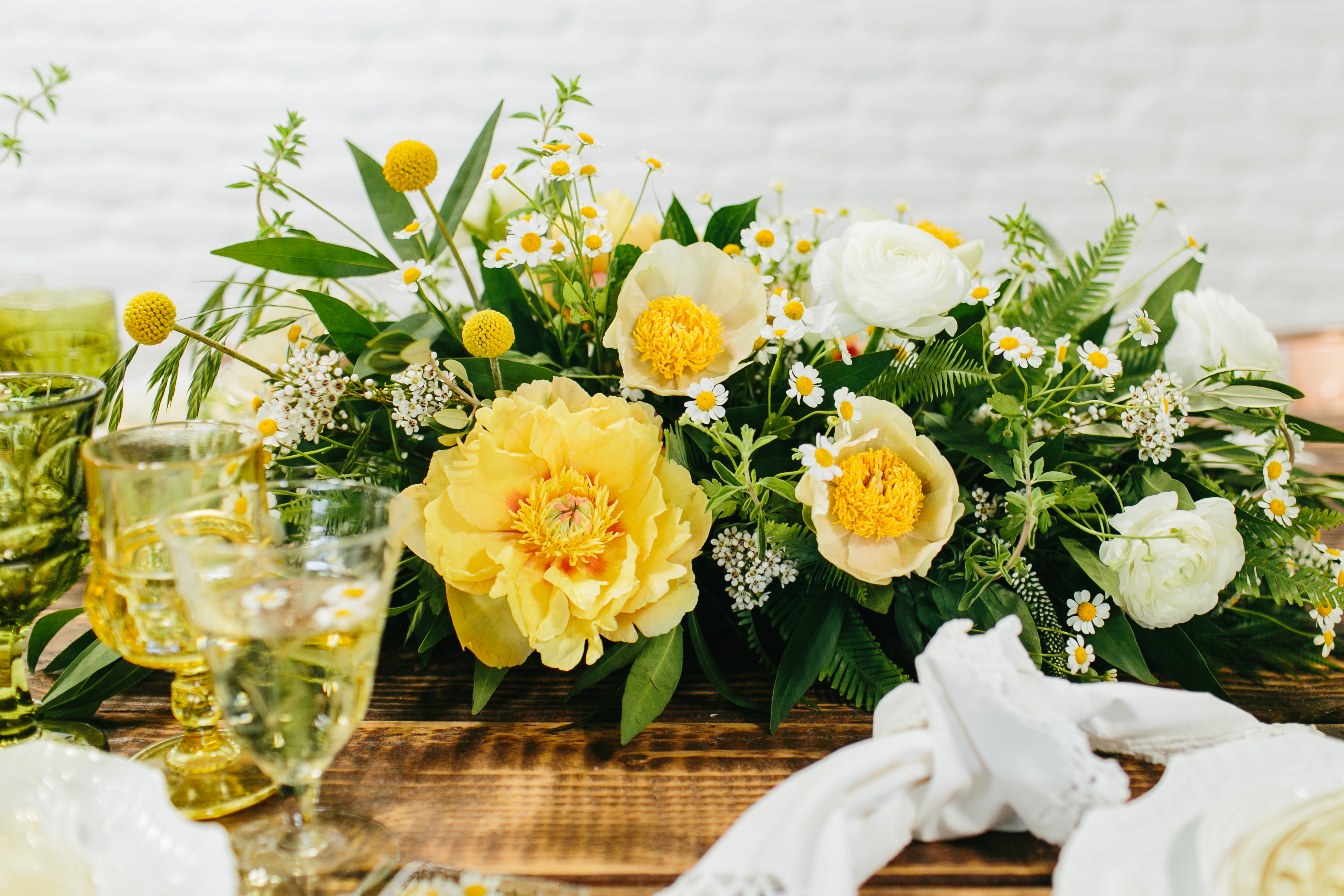 Charming your Guests with a Chamomile Inspired Table