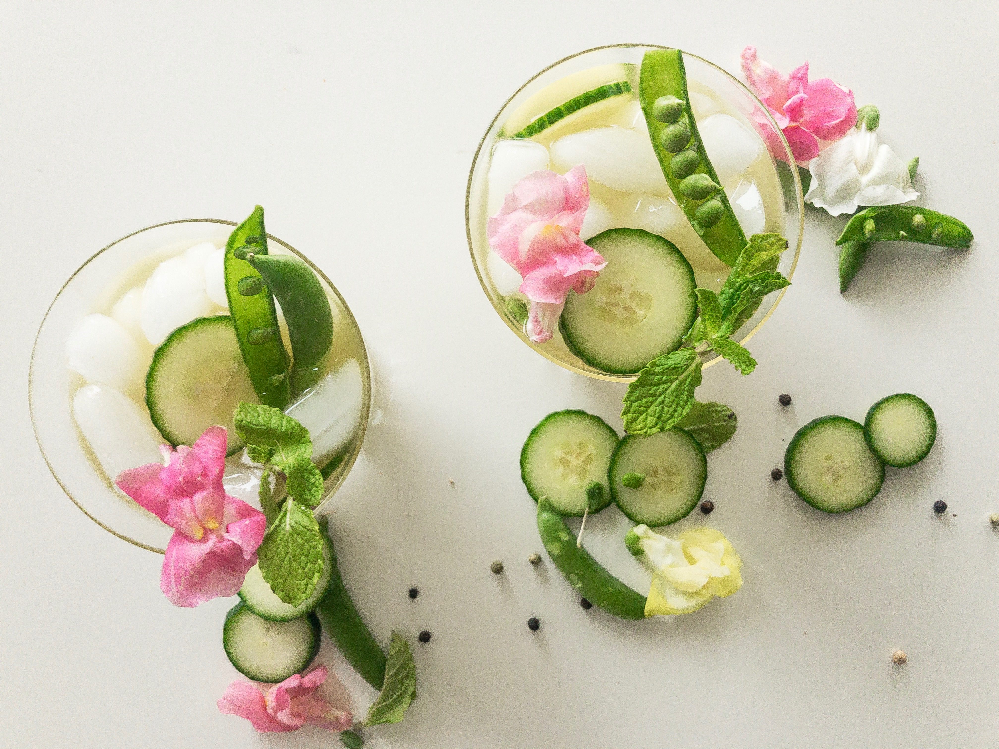 Celebrate Spring With This Lemon Garden Margarita