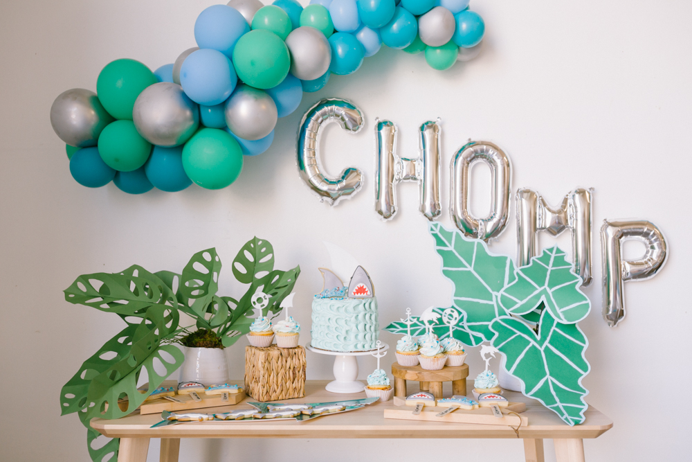 Shark Party – Chomp, Chomp, Chomp!
