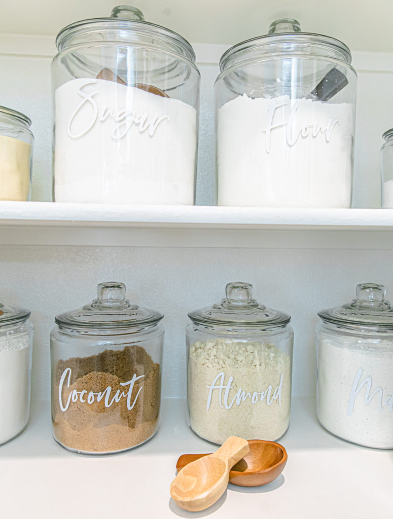 Abby's Kitchen Fridge Organization And Tips On How To Keep It Clean •  Beijos Events