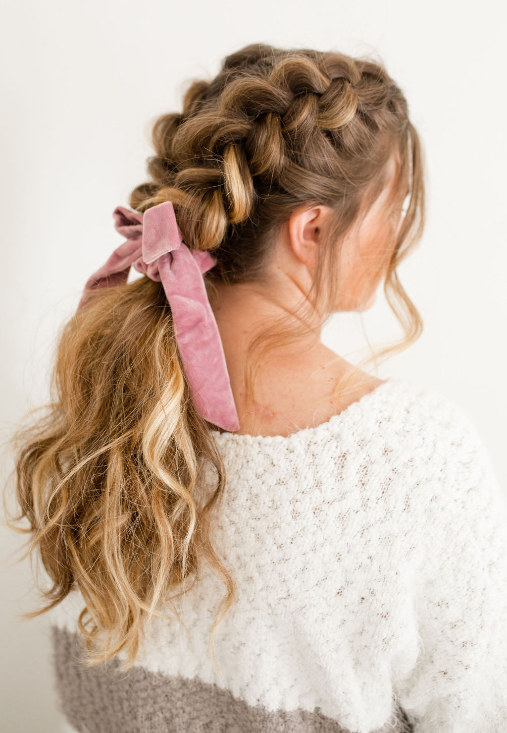 Valentine’s Date Night Hair with 1011 Makeup