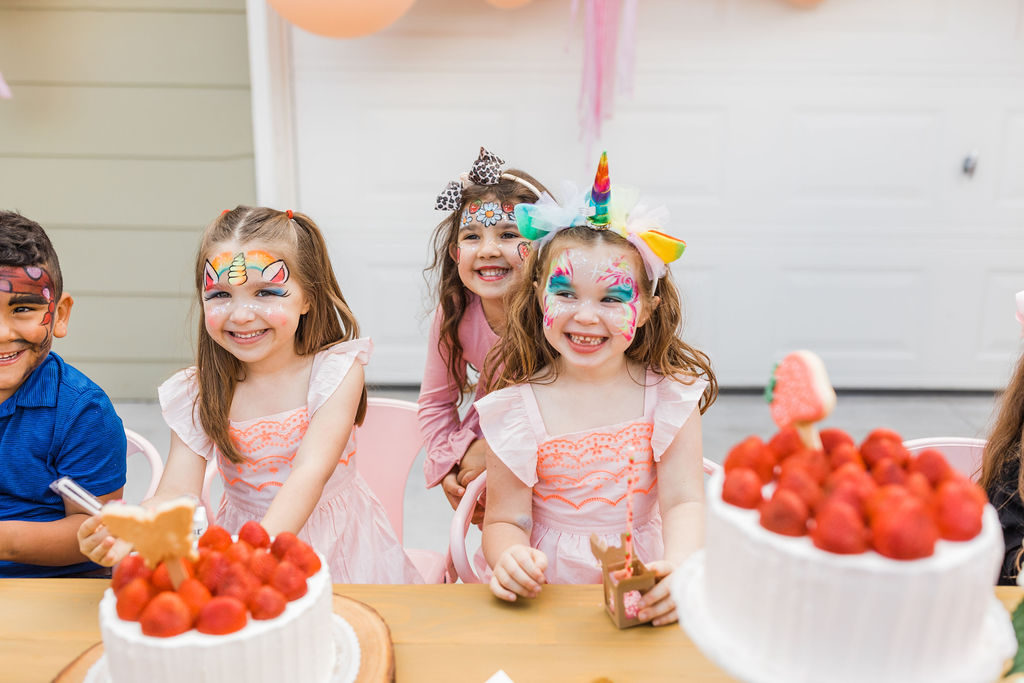 Desperate Craftwives: Strawberry Birthday Party