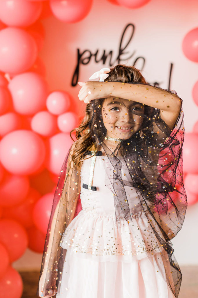 Gift Giving - Little Girls • Beijos Events