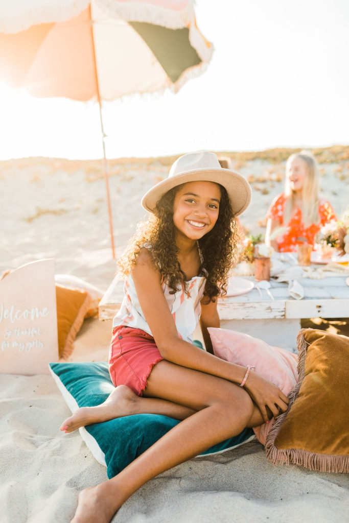 A Tween Friendsgiving at the Beach with My Color Shot • Beijos Events