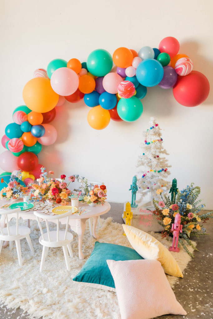 Feeling Merry & Bright with a Dash of Sparkle for this Kid’s Holiday Party