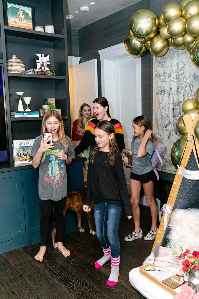 A Magical Harry Potter Birthday Slumber Party for Peyton!! • Beijos Events   Harry potter theme birthday, Harry potter baby shower, Harry potter theme  party