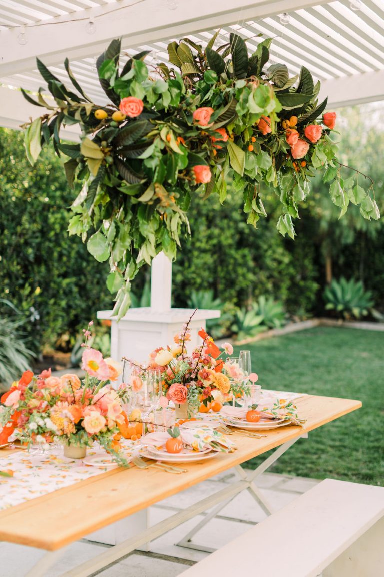 A Beautiful and Fresh Backyard Citrus Table with Sur la Table • Beijos ...