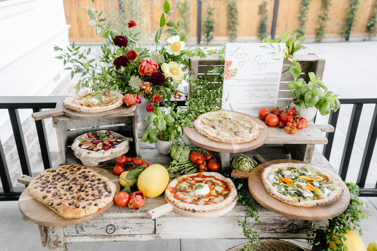An Alfresco Summer Pizza Party Inspired by Italia!