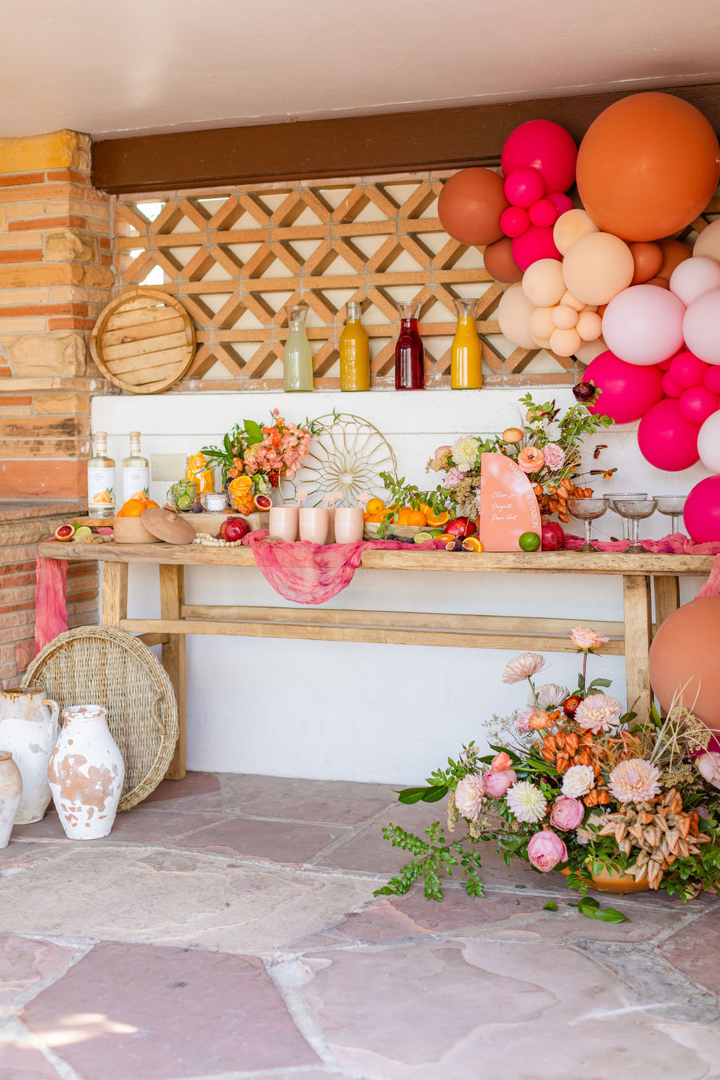 A Fall Bridal Shower with Vibrant Color - Chasing the Sunset • Beijos ...