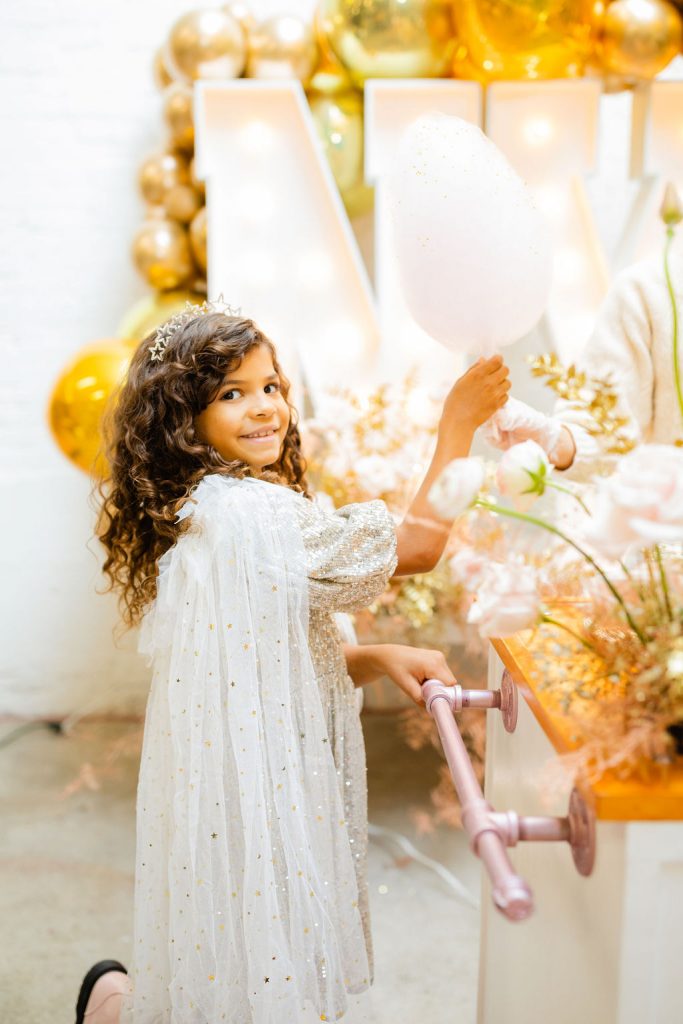 Sparkle the Night Away with this Cute New Year's Eve Party • Beijos Events