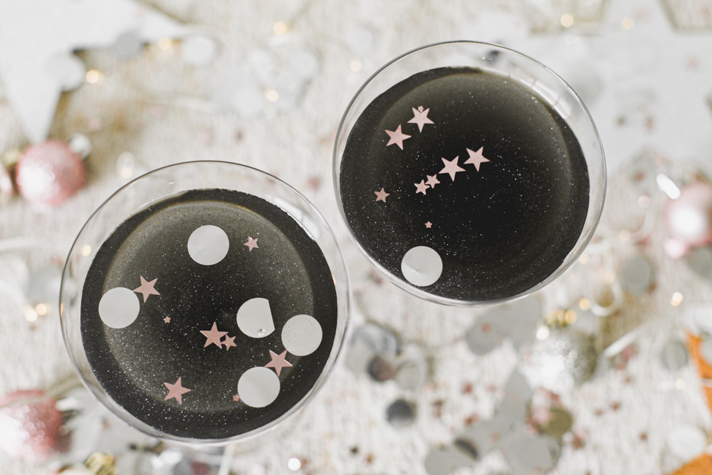 Cue The Confetti! Cheers With This Sparkly Champagne Margarita