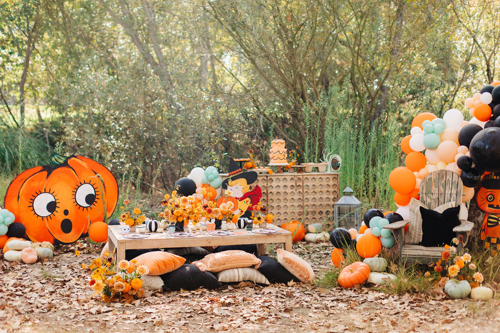 The Spookiest and Cutest Vintage Inspired Halloween Party for the Littles
