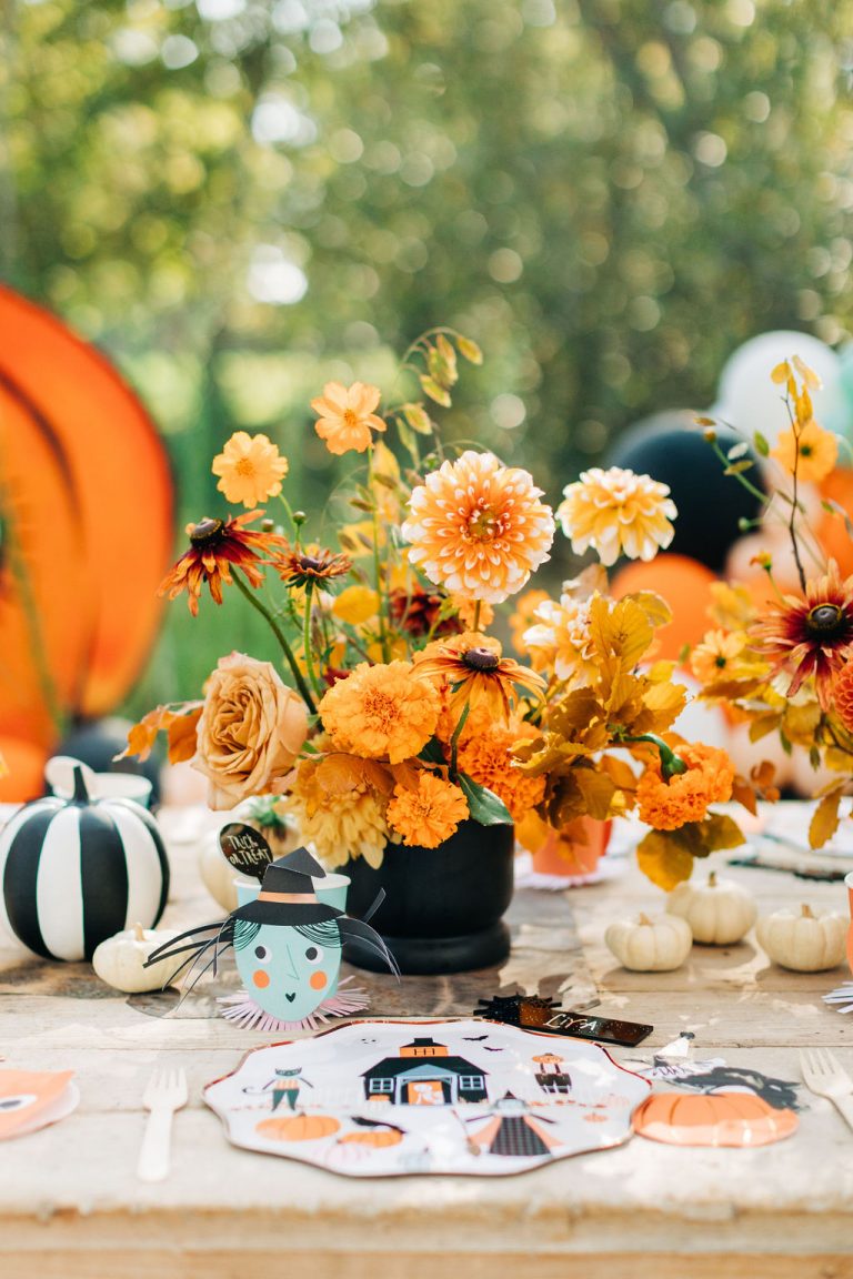 The Spookiest and Cutest Vintage Inspired Halloween Party for the ...