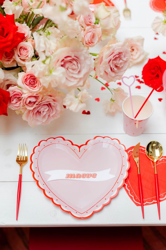 Woman in Real Life: Valentine's Day Pink and Gold Table Decor with Gold  Flatware